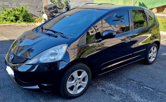 HONDA FIT 1.4 LX 16V FLEX 4P MANUAL HONDA FIT 1.4 LX 16V FLEX 4P MANUAL